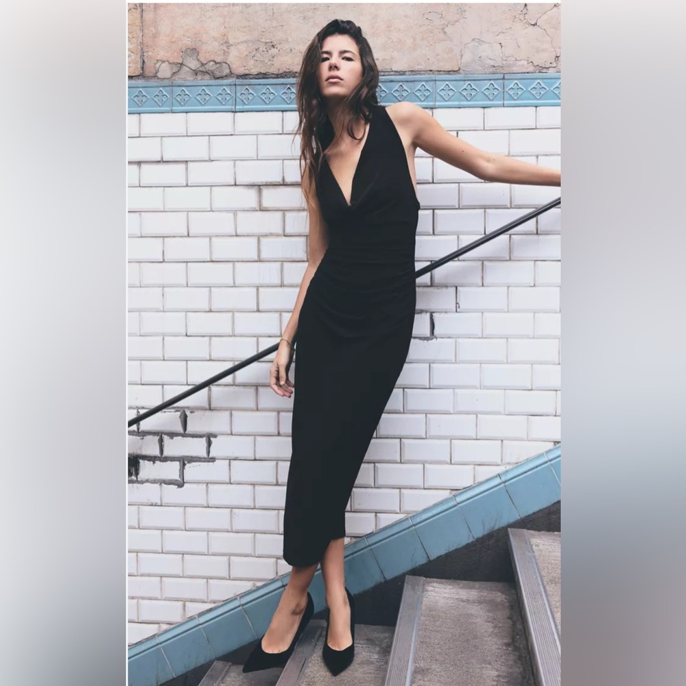 Elegant Black Maxi Dress